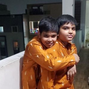 Meet your Posher, Prachinna